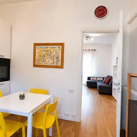 Lungomare - Alba Appartement *