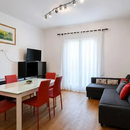 Lungomare - Alba Apartment *
